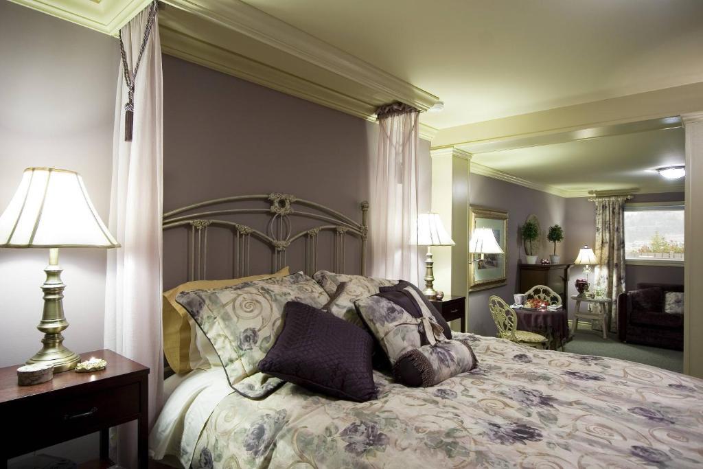 A Vista Villa Couples Retreat Kelowna Rum bild